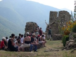Spectacle des Aigles  Lordat, a 10mn du gite d'Appy en Haute Ariege Pyrenees
